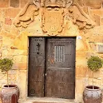 Casa De Piedra Y Lombera