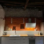 Casa De Piedra Y Lombera Сasa de vacaciones