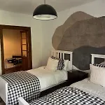 Casa De Piedra Y Lombera Сasa de vacaciones *