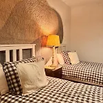 Сasa de vacaciones Casa De Piedra Y Lombera *