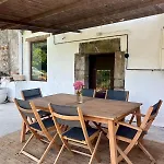 Сasa de vacaciones Casa De Piedra Y Lombera