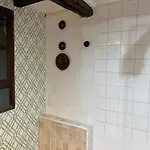 Casa De Piedra Y Lombera Limpias