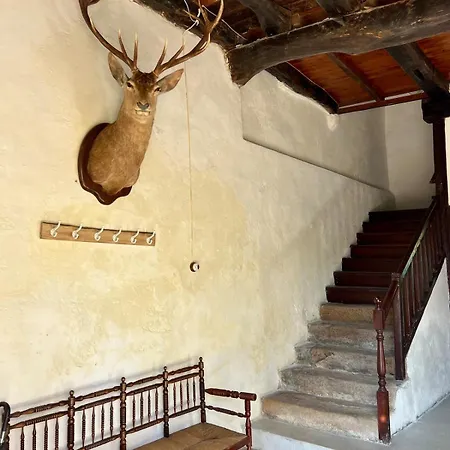 Casa De Piedra Y Lombera * Лимпиас