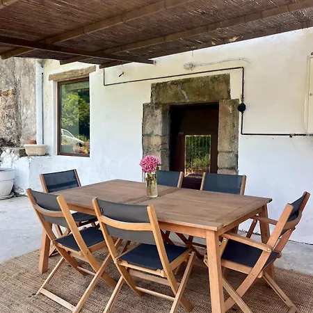 Дом отдыха Casa De Piedra Y Lombera