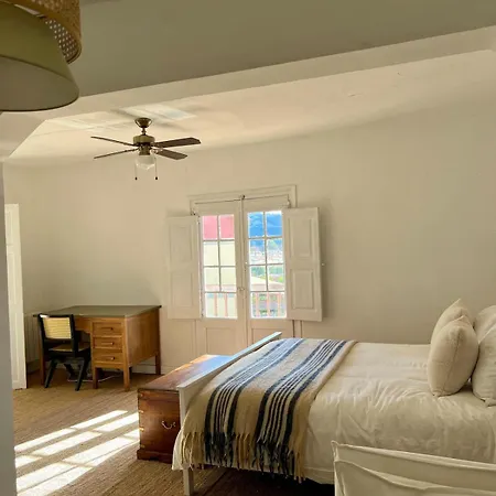 Casa De Piedra Y Lombera Tatil Evi *