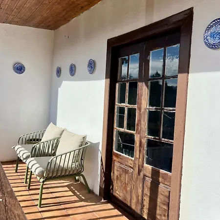 Casa De Piedra Y Lombera Дом отдыха *