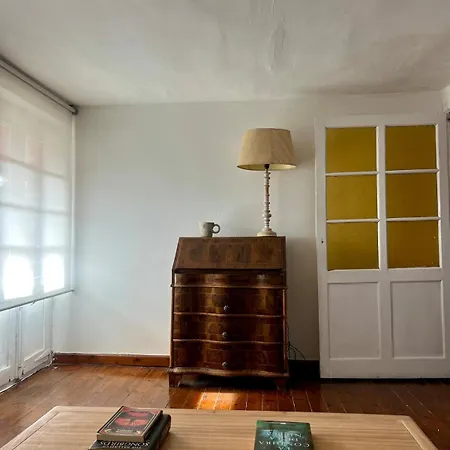 Casa De Piedra Y Lombera Лимпиас