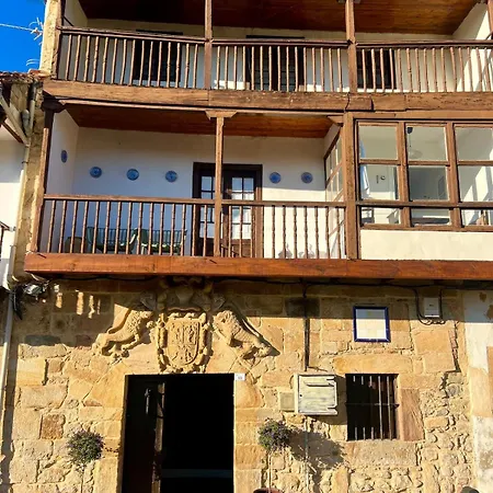 Casa De Piedra Y Lombera Дом отдыха *