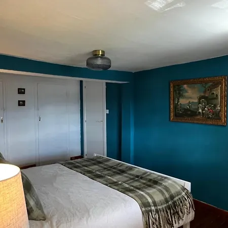 Casa De Piedra Y Lombera Limpias