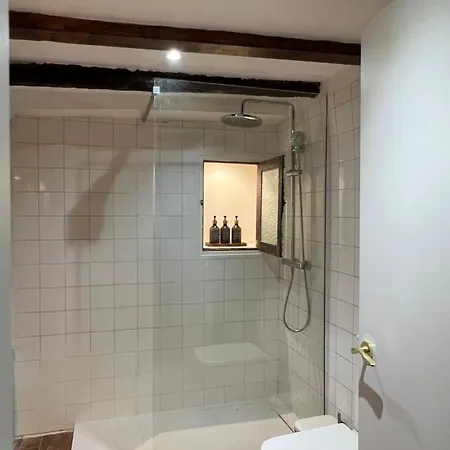 בית נופש Casa De Piedra Y Lombera *