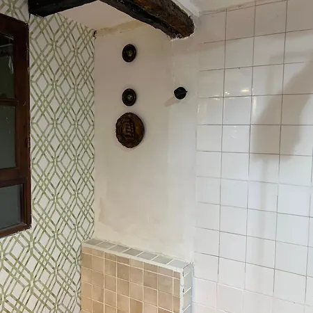 Casa De Piedra Y Lombera Лимпиас