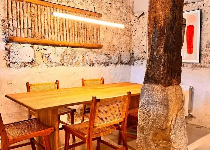 בית נופש Casa De Piedra Y Lombera *