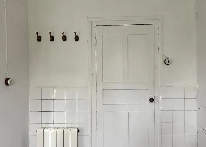 Casa De Piedra Y Lombera בית נופש