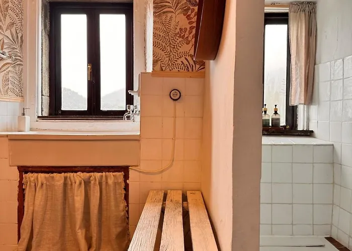 Casa De Piedra Y Lombera Holiday home *