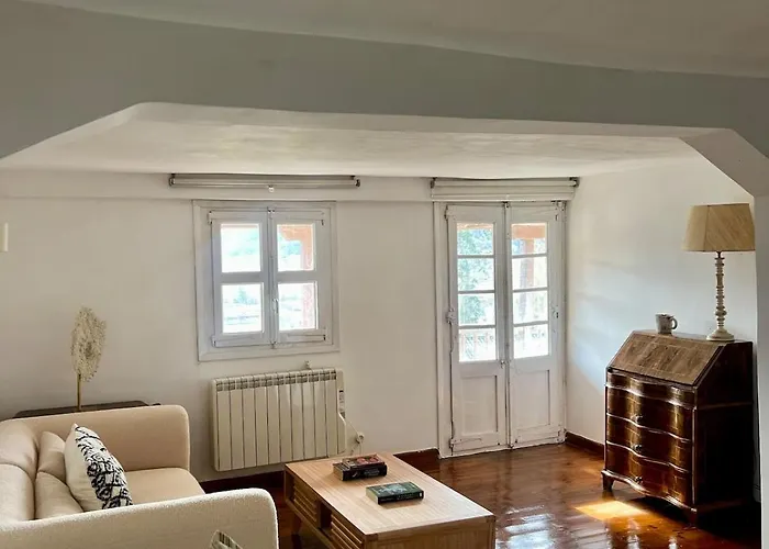 Casa De Piedra Y Lombera בית נופש לימפיאס