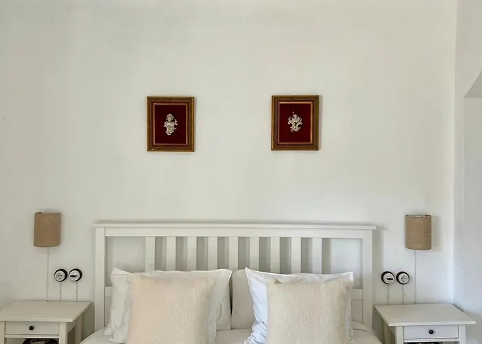 Holiday home Casa De Piedra Y Lombera Limpias