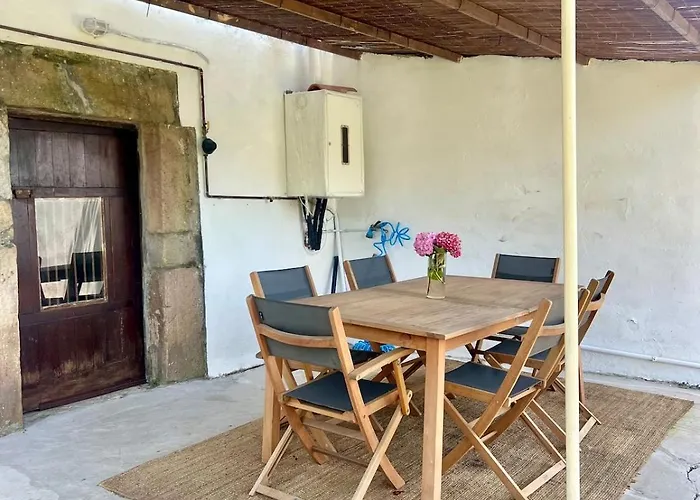 Casa De Piedra Y Lombera Holiday home