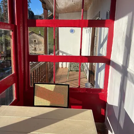 Casa De Piedra Y Lombera