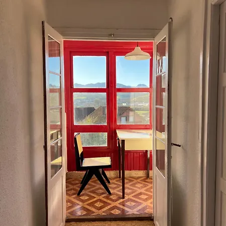 בית נופש Casa De Piedra Y Lombera לימפיאס